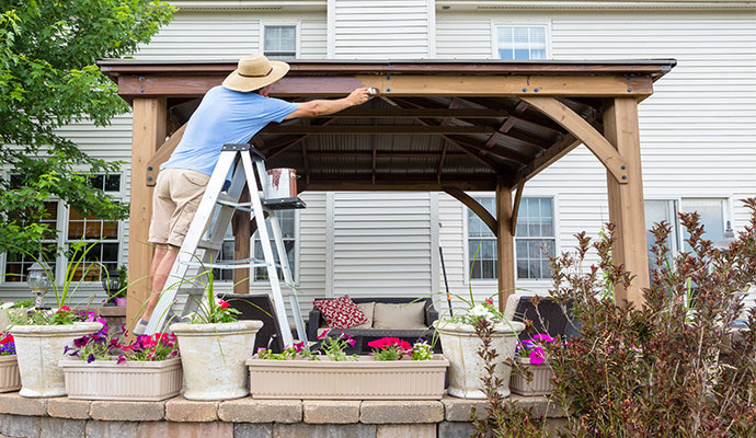 Outdoor shelter painting