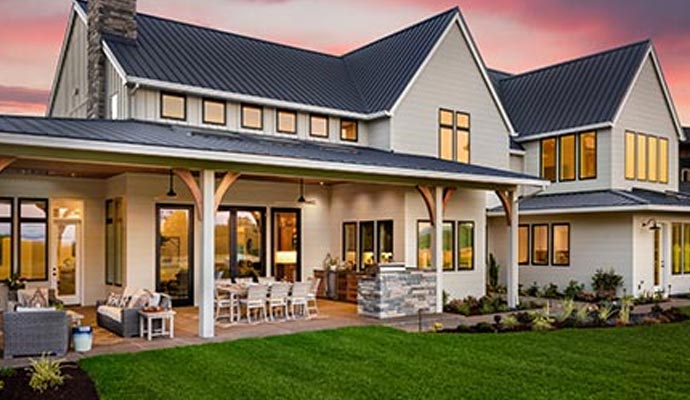 Exterior view of a multi-tenant property