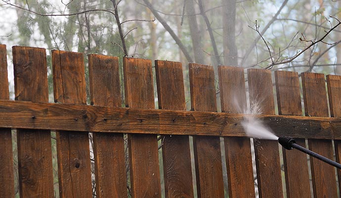 Wood Fence Cleaning in Little Rock, Benton & Conway, AR